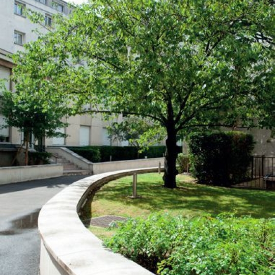  Annonces ISSYLESMOULINEAUX : Appartement | PARIS (75016) | 75 m2 | 812 000 € 