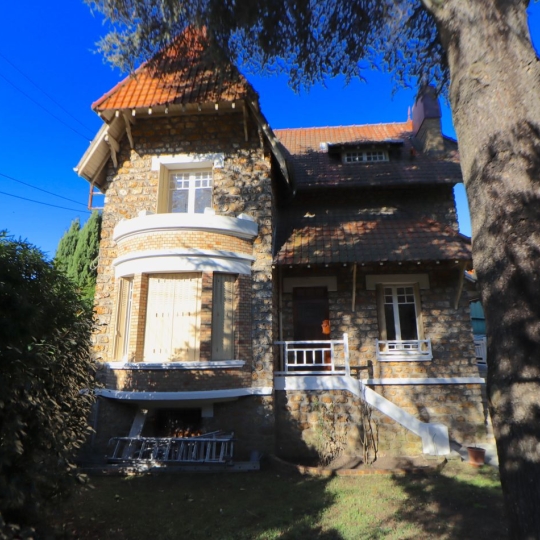  Annonces ISSYLESMOULINEAUX : House | CACHAN (94230) | 193 m2 | 836 000 € 