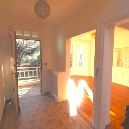  Annonces ISSYLESMOULINEAUX : House | CACHAN (94230) | 193 m2 | 836 000 € 