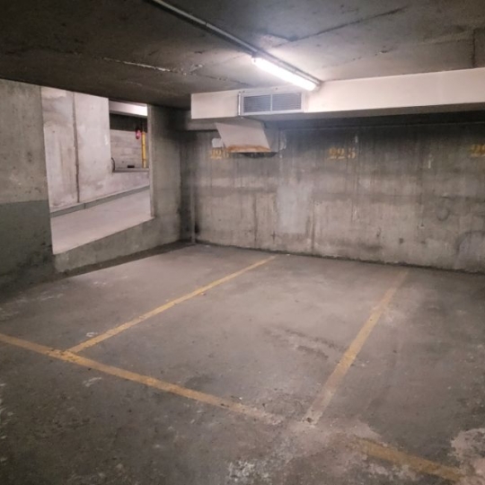  Annonces ISSYLESMOULINEAUX : Garage / Parking | PARIS (75016) | 17 m2 | 60 000 € 