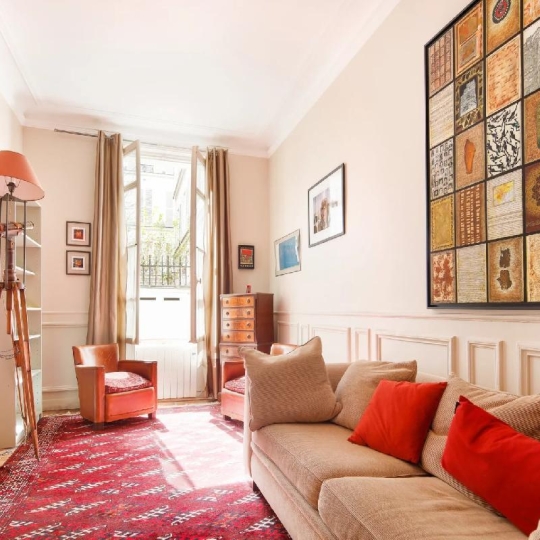  Annonces ISSYLESMOULINEAUX : Appartement | PARIS (75016) | 54 m2 | 1 980 € 