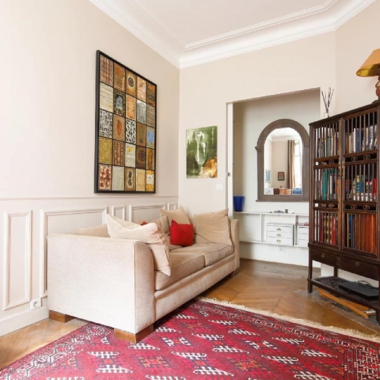  Annonces ISSYLESMOULINEAUX : Appartement | PARIS (75016) | 54 m2 | 1 980 € 