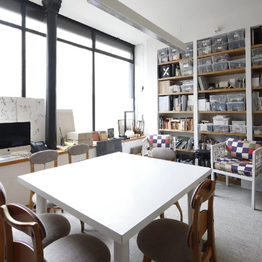  Annonces ISSYLESMOULINEAUX : Local / Bureau | PARIS (75011) | 153 m2 | 1 989 620 € 