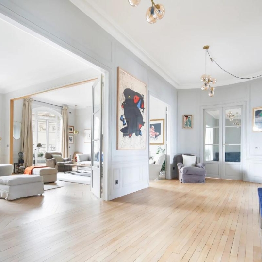  Annonces ISSYLESMOULINEAUX : Appartement | PARIS (75005) | 252 m2 | 7 300 000 € 