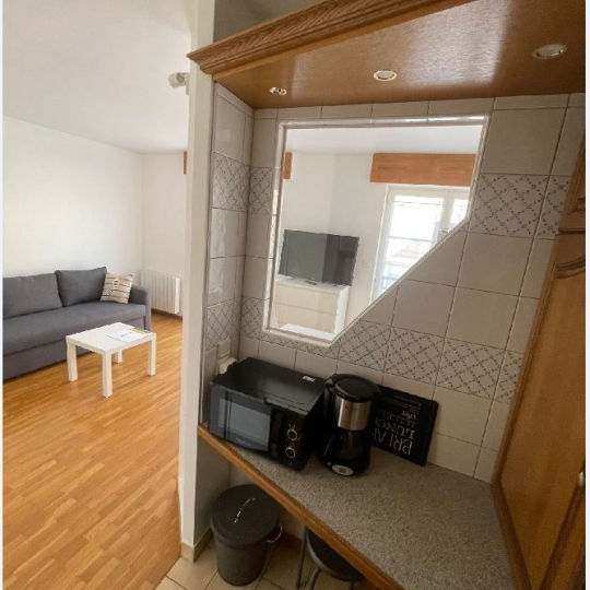  Annonces ISSYLESMOULINEAUX : Apartment | CHARENTON-LE-PONT (94220) | 27 m2 | 1 050 € 