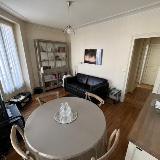  Annonces ISSYLESMOULINEAUX : Appartement | CHARENTON-LE-PONT (94220) | 50 m2 | 435 000 € 