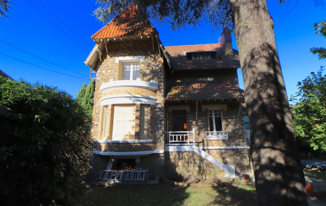 Annonces ISSYLESMOULINEAUX : House | CACHAN (94230) | 193 m2 | 836 000 € 