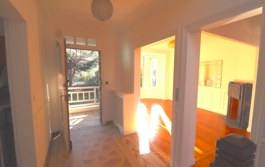 Annonces ISSYLESMOULINEAUX : House | CACHAN (94230) | 193 m2 | 836 000 € 