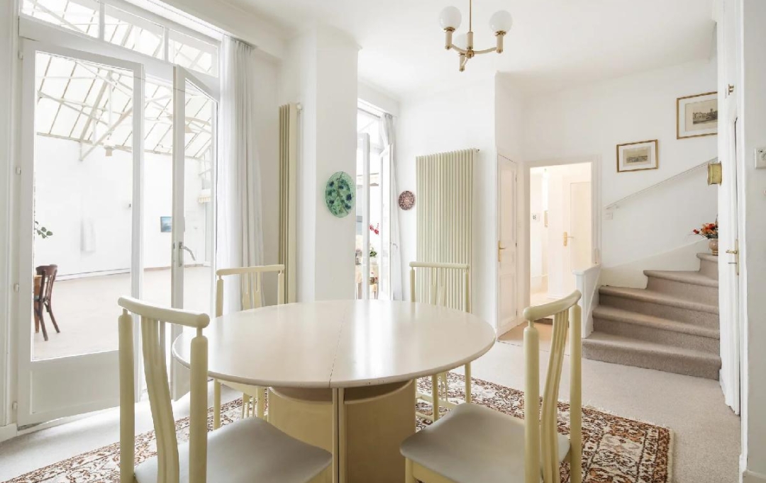 Annonces ISSYLESMOULINEAUX : Maison / Villa | PARIS (75014) | 245 m2 | 2 850 000 € 