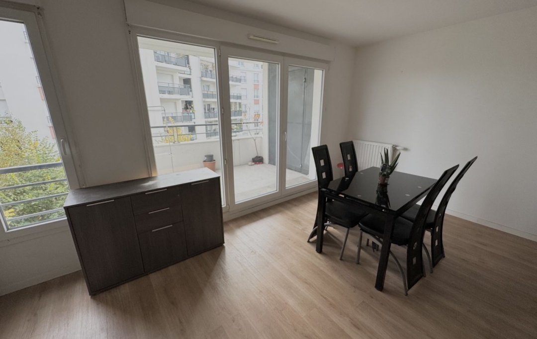 Annonces ISSYLESMOULINEAUX : Appartement | ROMAINVILLE (93230) | 64 m2 | 1 350 € 