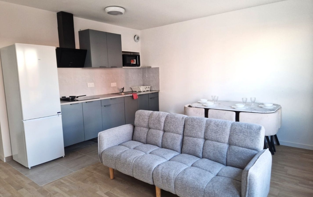 Annonces ISSYLESMOULINEAUX : Appartement | ROMAINVILLE (93230) | 41 m2 | 1 250 € 