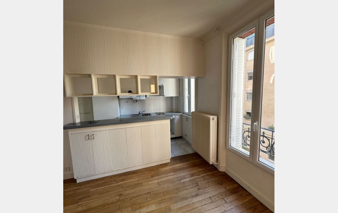 Annonces ISSYLESMOULINEAUX : Appartement | CHARENTON-LE-PONT (94220) | 41 m2 | 1 295 € 