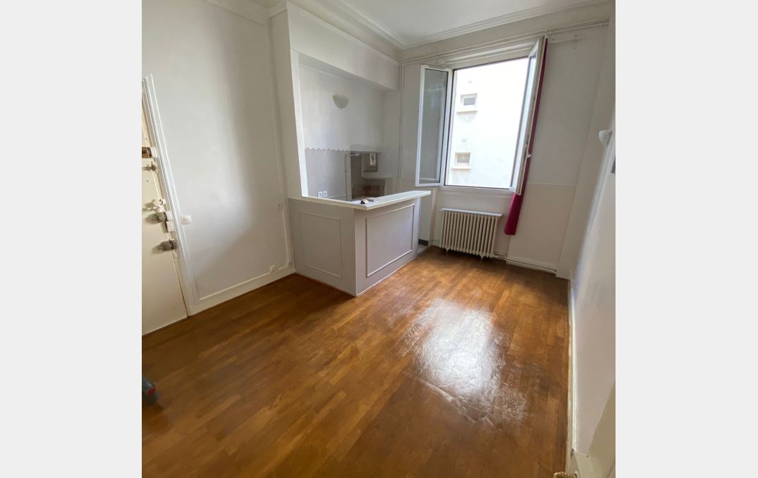 Annonces ISSYLESMOULINEAUX : Appartement | CHARENTON-LE-PONT (94220) | 30 m2 | 1 150 € 