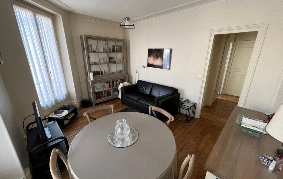 Annonces ISSYLESMOULINEAUX : Appartement | CHARENTON-LE-PONT (94220) | 50 m2 | 435 000 € 