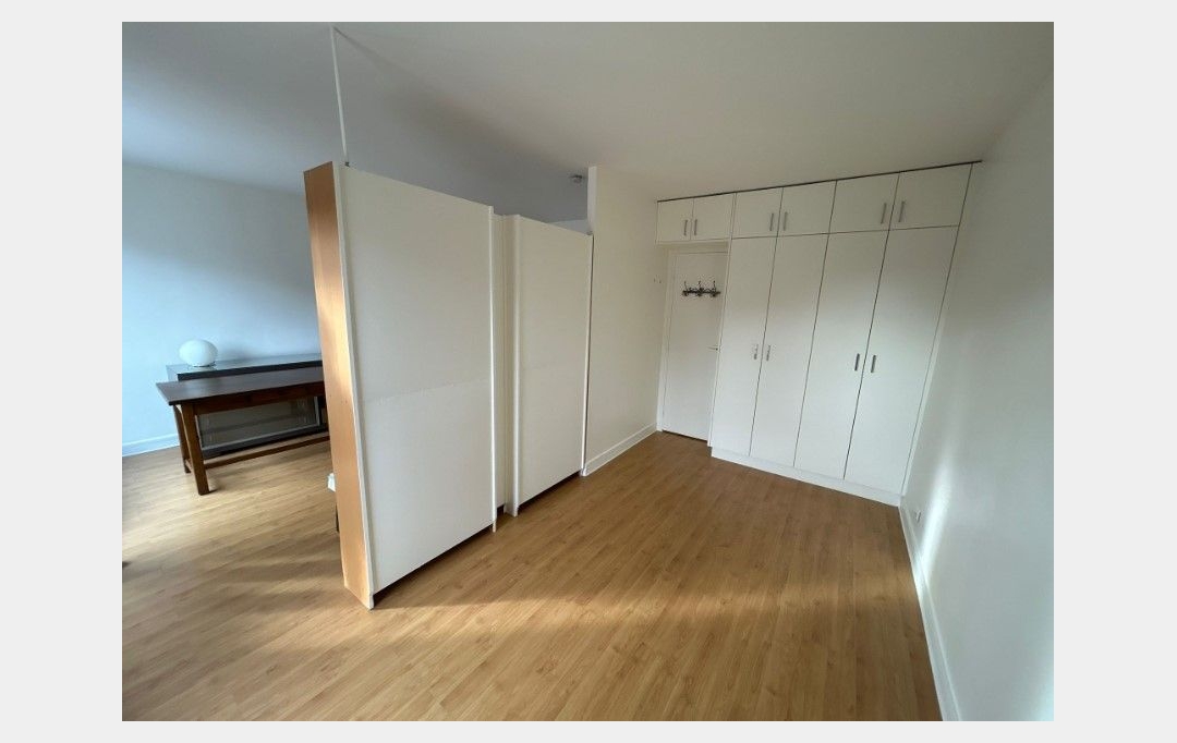 Annonces ISSYLESMOULINEAUX : Appartement | PARIS (75014) | 49 m2 | 1 695 € 